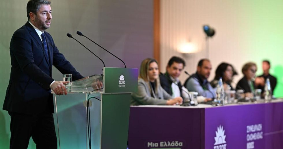 Προτροπές ενότητας και μηνύματα συστράτευσης